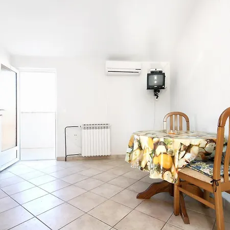 Rogoznica 1087c